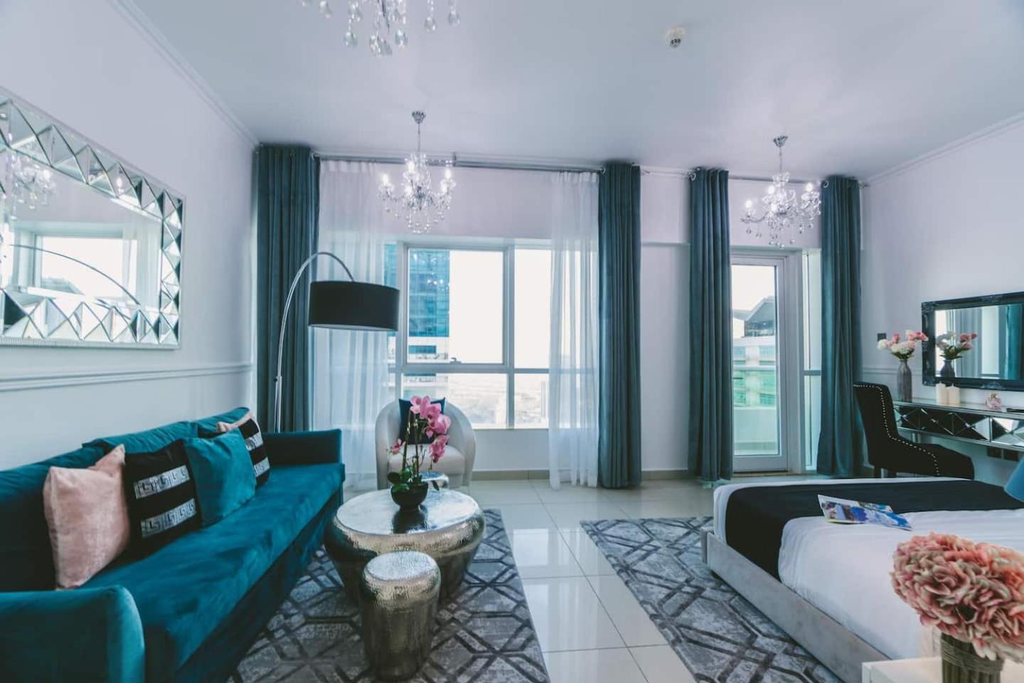Pristine Apartment Sunrise View At 51St Dubai Exterior foto